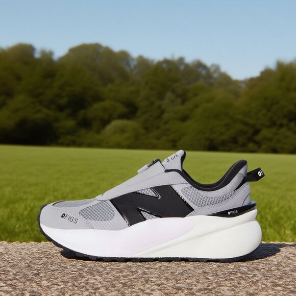 FIGS | New Balance 3447 Zip main image 4